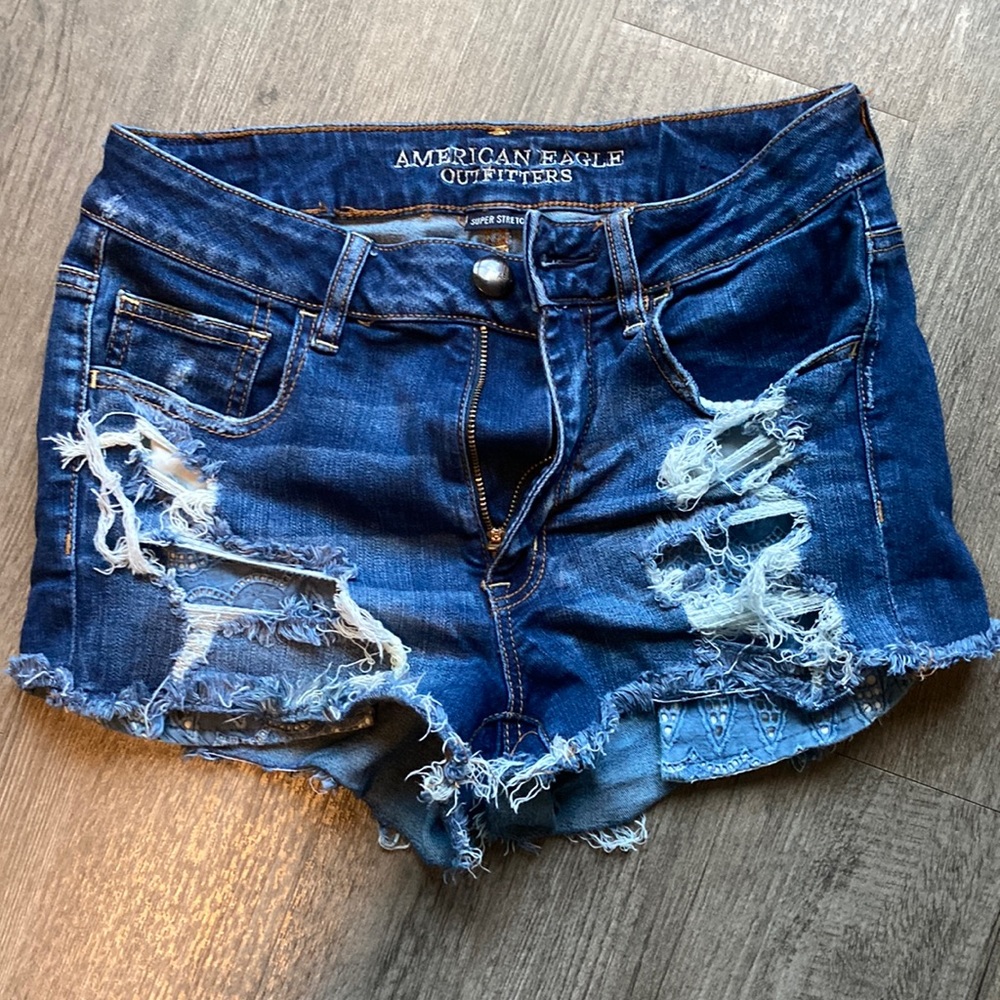 American Eagle Size 8 Super Stretch Shorts